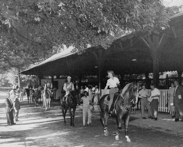 Ml saratoga racecourse2 780x626